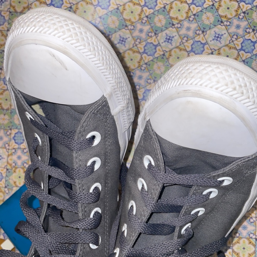Converse - Picture 8 of 11